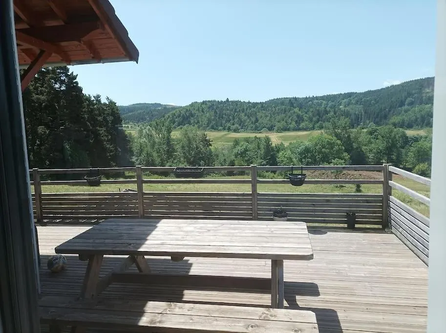 Suite A La Campagne Dans Une Jolie Maison En Bois. Лоссон