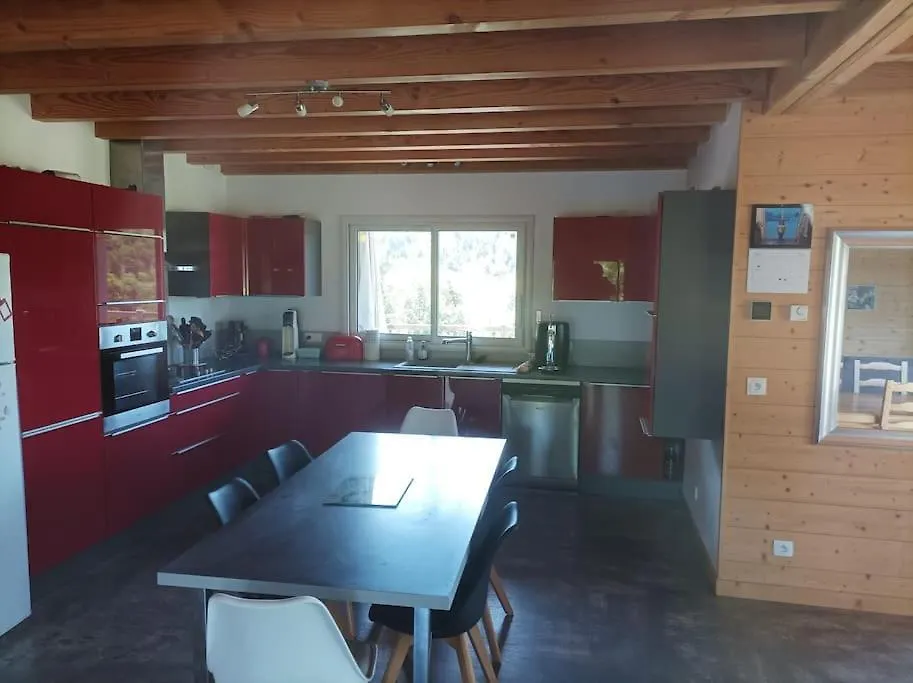 Suite A La Campagne Dans Une Jolie Maison En Bois. Laussonne Homestay